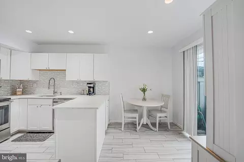 Kitchen - 7910 Spring Forest Ct, Springfield, VA 22152 photo 4 of 4