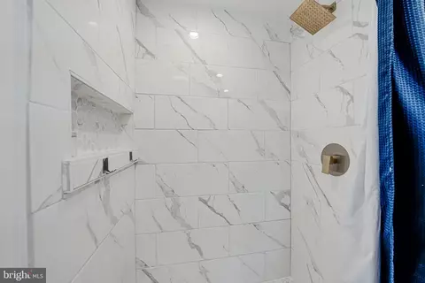 Bath - 7910 Spring Forest Ct, Springfield, VA 22152 photo 2 of 4