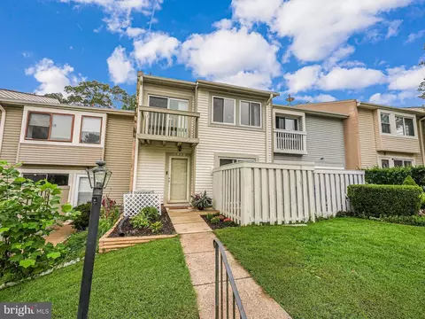 7910 Spring Forest Ct, Springfield, VA 22152