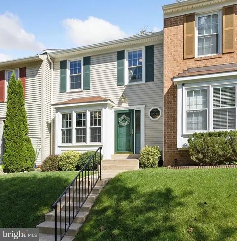 7229 Kousa Ln, Springfield, VA 22152 photo 2