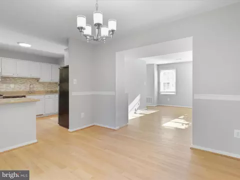 8315 Uxbridge Ct, Springfield, VA 22151 photo 14