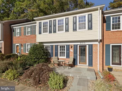 8315 Uxbridge Ct, Springfield, VA 22151 photo 2