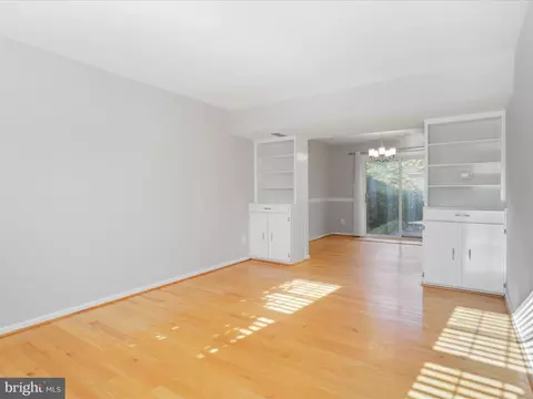 8315 Uxbridge Ct, Springfield, VA 22151 photo 18