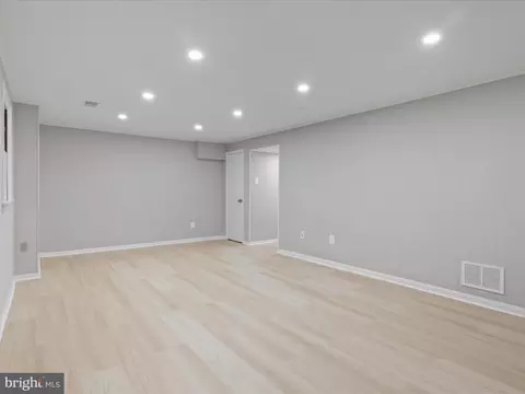 8315 Uxbridge Ct, Springfield, VA 22151 photo 38