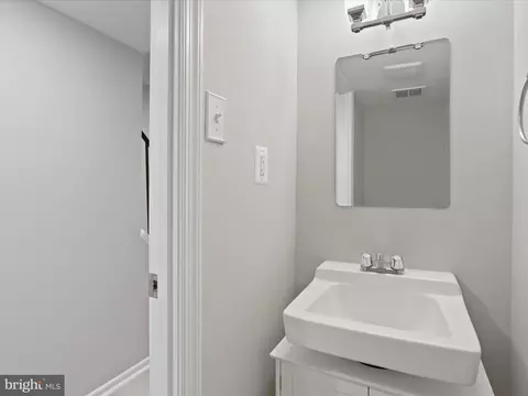 8315 Uxbridge Ct, Springfield, VA 22151 photo 34