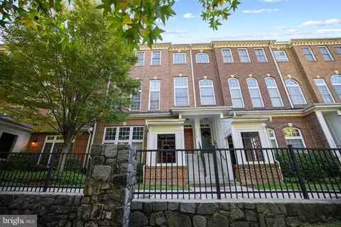 12466 B Liberty Bridge Rd #103B, Fairfax, VA 22033