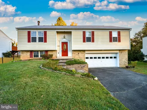 9526 Burning Branch Rd, Burke, VA 22015