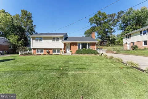 7908 Foote Ln, Springfield, VA 22151 photo 3