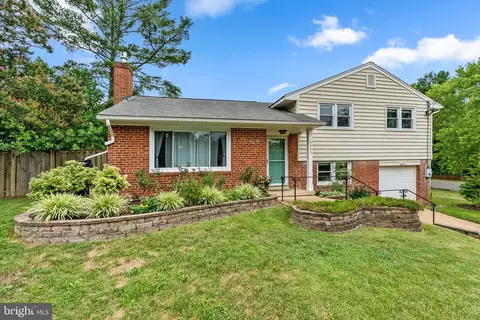 5963 Kedron St, Springfield, VA 22150