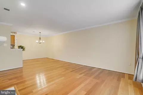 7701 B Lexton Pl #26, Springfield, VA 22152 photo 2