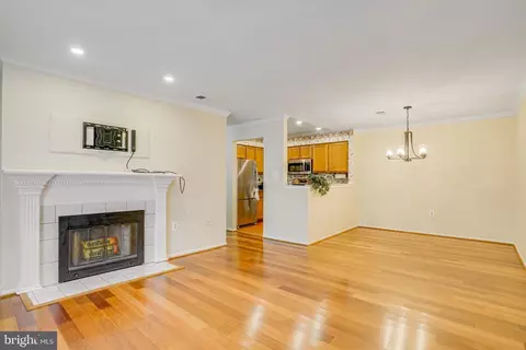 7701 B Lexton Pl #26, Springfield, VA 22152 photo 3