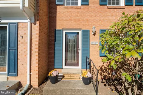 8317 Uxbridge Ct, Springfield, VA 22151 photo 3