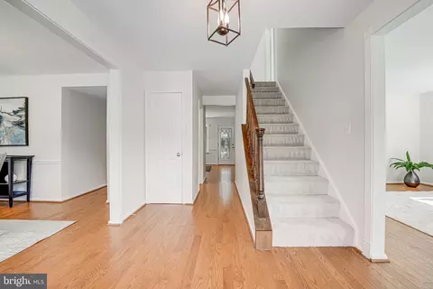 7409 Shady Palm Dr, Springfield, VA 22153 photo 8