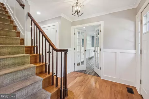 11002 Devenish Dr, Oakton, VA 22124 photo 6