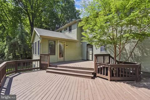 11002 Devenish Dr, Oakton, VA 22124 photo 60