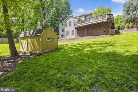 11002 Devenish Dr, Oakton, VA 22124 photo 58