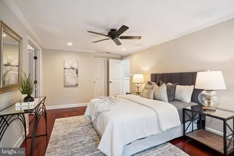 11002 Devenish Dr, Oakton, VA 22124 photo 27