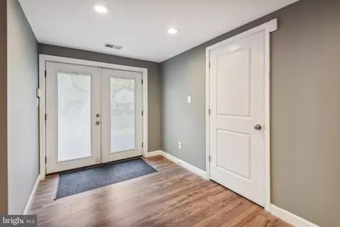 11002 Devenish Dr, Oakton, VA 22124 photo 48