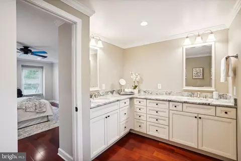 11002 Devenish Dr, Oakton, VA 22124 photo 30