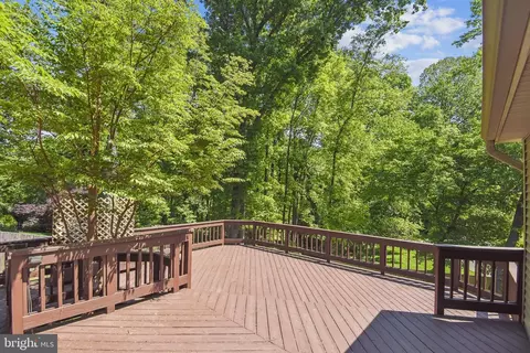 11002 Devenish Dr, Oakton, VA 22124 photo 19