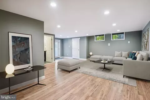 11002 Devenish Dr, Oakton, VA 22124 photo 44