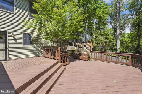11002 Devenish Dr, Oakton, VA 22124 photo 20