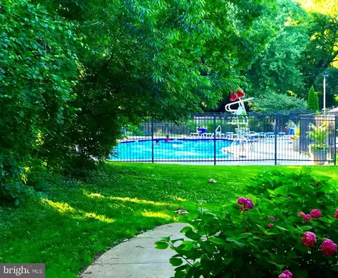 7829 Enola St #103, Mclean, VA 22102 photo 17