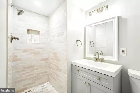 7829 Enola St #103, Mclean, VA 22102 photo 10