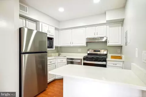 7829 Enola St #103, Mclean, VA 22102 photo 6