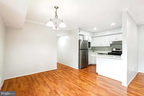 7829 Enola St #103, Mclean, VA 22102 photo 5