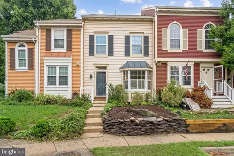 6614 Medinah Ln, Alexandria, VA 22312
