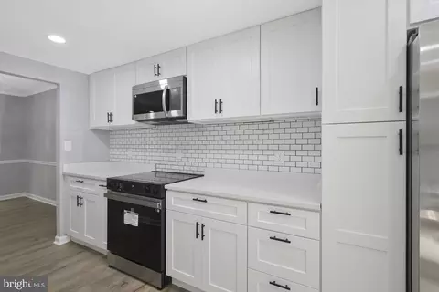7908 Birchtree Ct, Springfield, VA 22152 photo 11