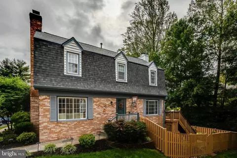 12509 Sweet Leaf Ter, Fairfax, VA 22033