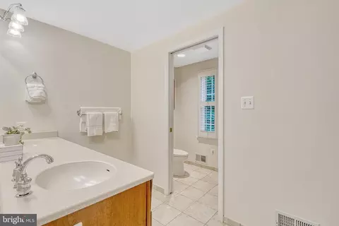 6013 Windward Dr, Burke, VA 22015 photo 21