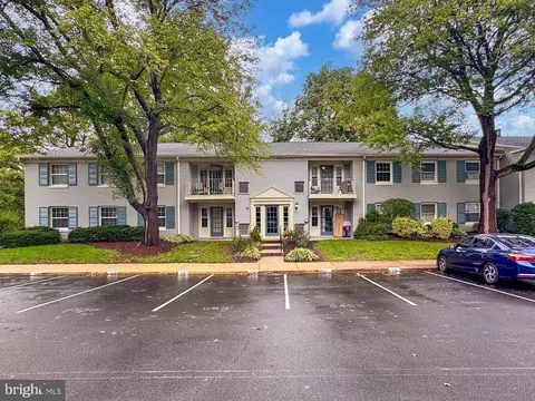 8318 K Kingsgate Rd #545, Springfield, VA 22152