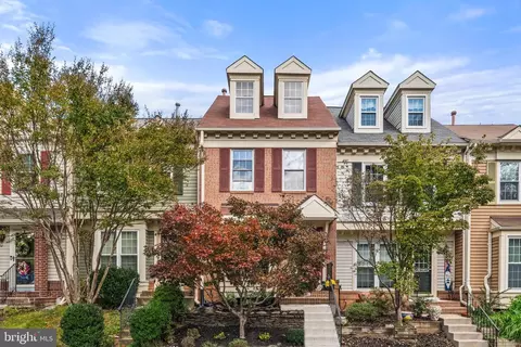 6591 Cypress Point Rd, Alexandria, VA 22312