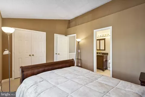 3011 Mcmaster Ct, Herndon, VA 20171 photo 20