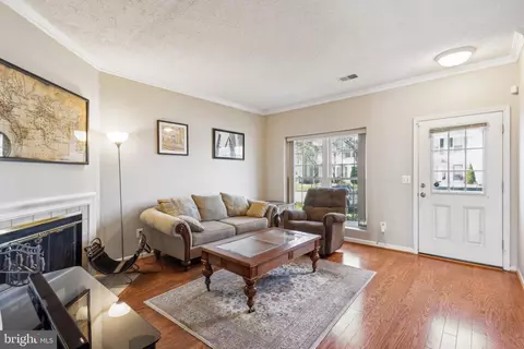 3011 Mcmaster Ct, Herndon, VA 20171 photo 4