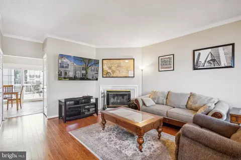 3011 Mcmaster Ct, Herndon, VA 20171 photo 5