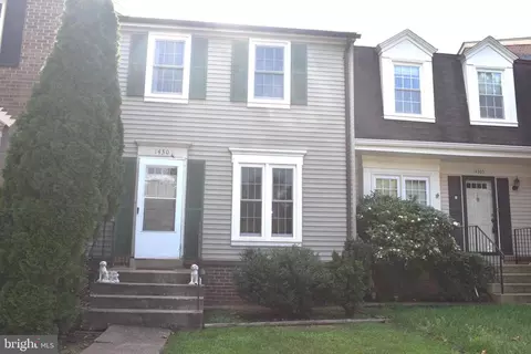 14303 Watery Mountain Ct, Centreville, VA 20120