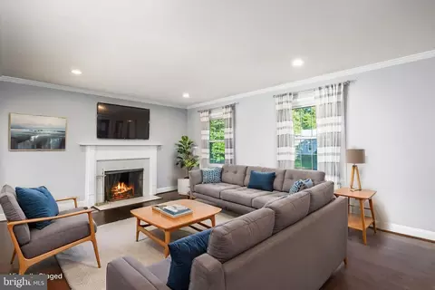 1935 Foxhall Rd, Mclean, VA 22101 photo 7