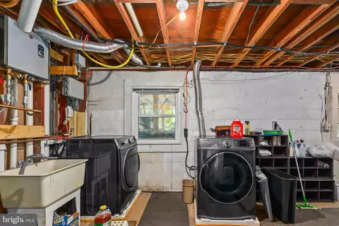 1935 Foxhall Rd, Mclean, VA 22101 photo 36