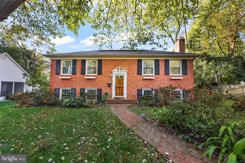 1935 Foxhall Rd, Mclean, VA 22101 photo 1