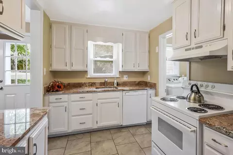 6710 Greenleaf St, Springfield, VA 22150 photo 15