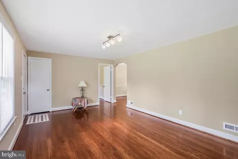 6710 Greenleaf St, Springfield, VA 22150 photo 7