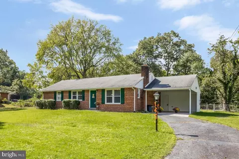 6710 Greenleaf St, Springfield, VA 22150 photo 3