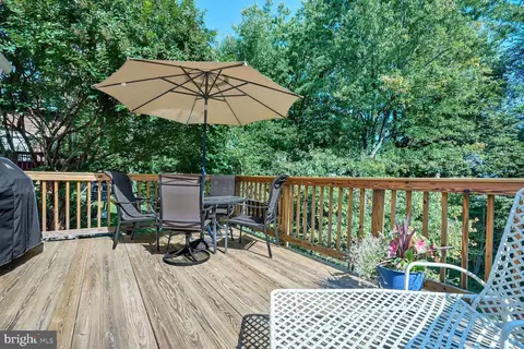 7109 Rolling Forest Ave, Springfield, VA 22152 photo 2