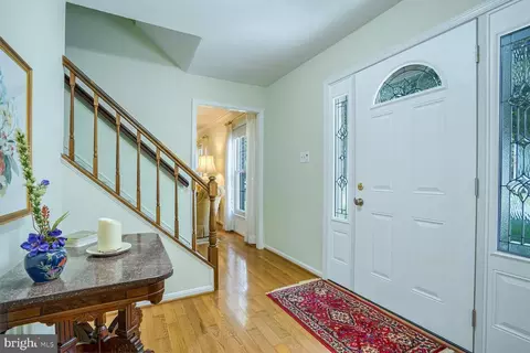 7109 Rolling Forest Ave, Springfield, VA 22152 photo 4