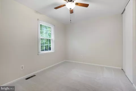 Bedroom - 4407 Tulip Tree Ct, Chantilly, VA 20151 photo 2 of 6