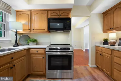 Kitchen - 4407 Tulip Tree Ct, Chantilly, VA 20151 photo 1 of 5
